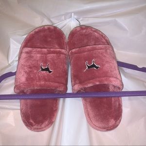 VS PINK LARGE SLIPPERS